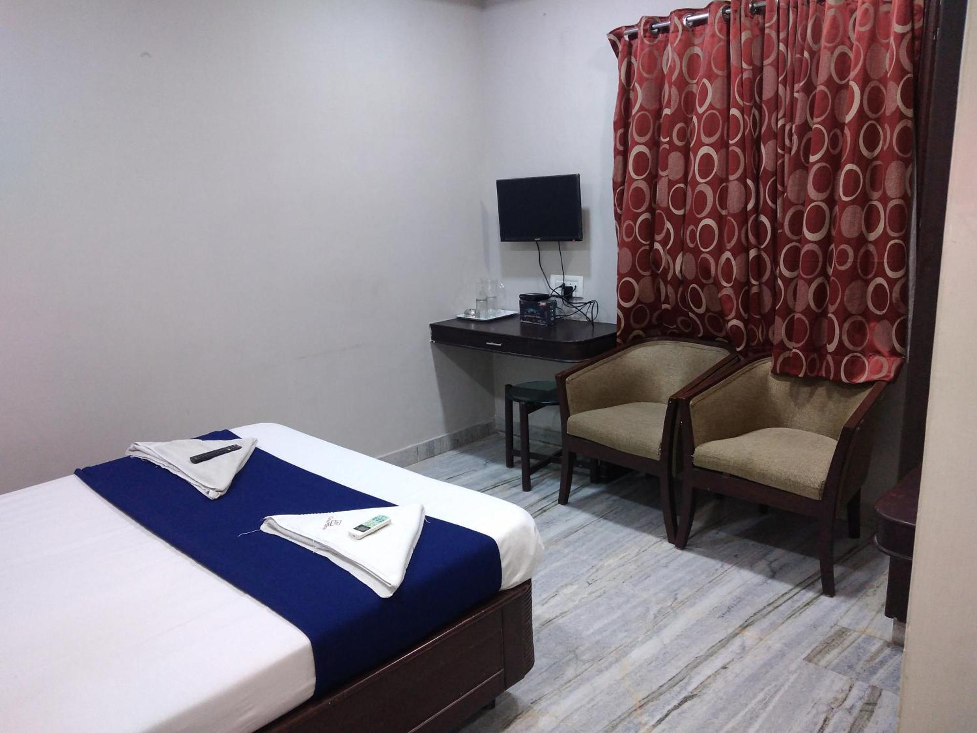 Grand Tower Chennai 호텔 객실 사진